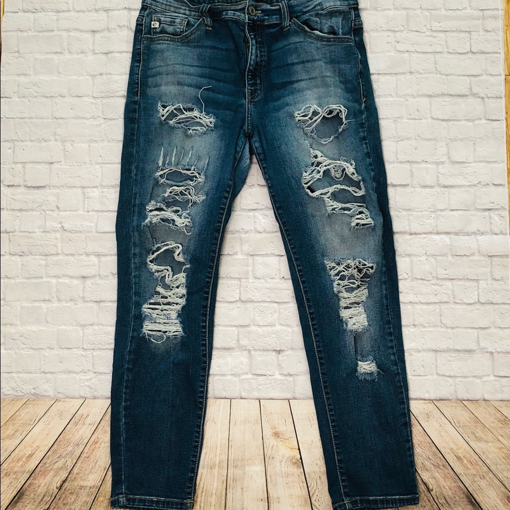 KanCan Distressed Jeans size 30